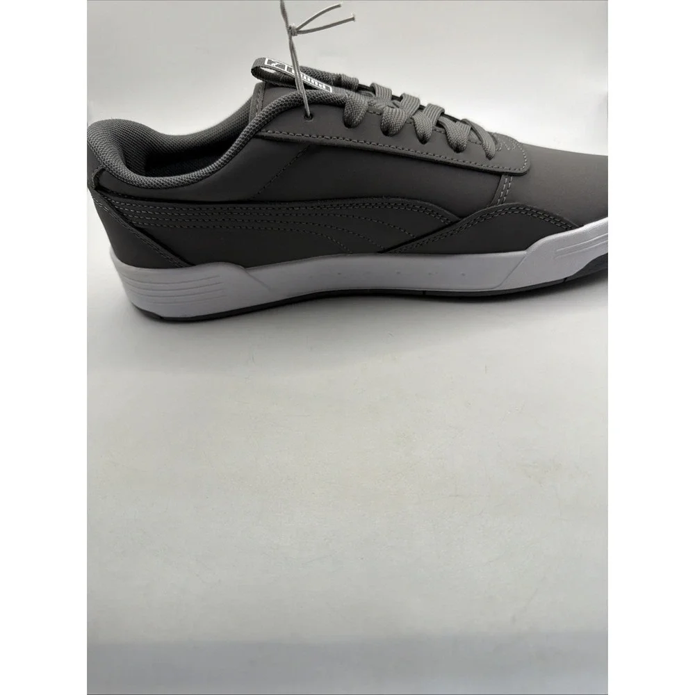 PUMA Men's Size 10.5 Gray Skate Sneaker. ‎ Authentic And New